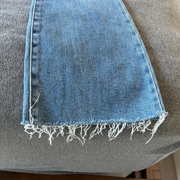 Hidden Flare Jeans - Picture 2 of 5